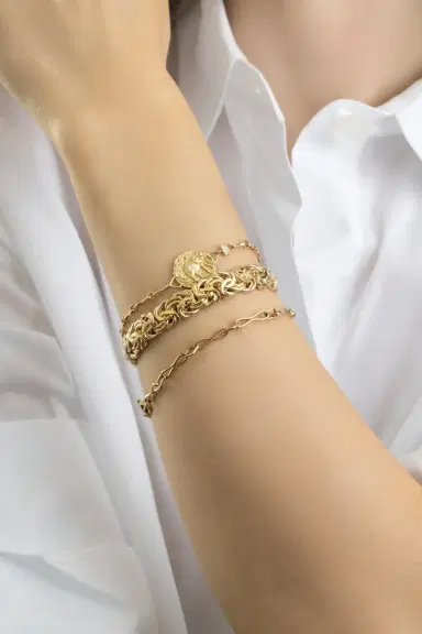 Azlee Diamond Elefante Single Coin Bracelet | Thumbnail 3 Azlee Diamond Elefante Single Coin Bracelet | Thumbnail 3
