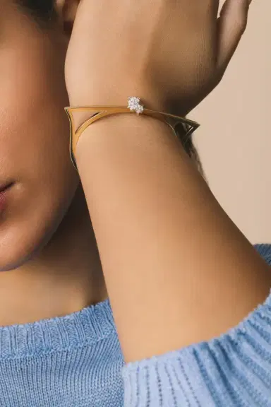 YEPREM Diamond Golden Strada Bangle Bracelet | Thumbnail 4 YEPREM Diamond Golden Strada Bangle Bracelet | Thumbnail 4