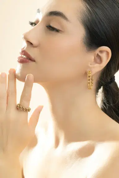 Coomi Diamond Link Hoop Earrings | Thumbnail 3 Coomi Diamond Link Hoop Earrings | Thumbnail 3