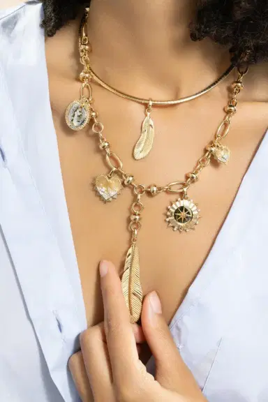 Foundrae Diamond Medium Vivacity Medallion | Thumbnail 2 Foundrae Diamond Medium Vivacity Medallion | Thumbnail 2