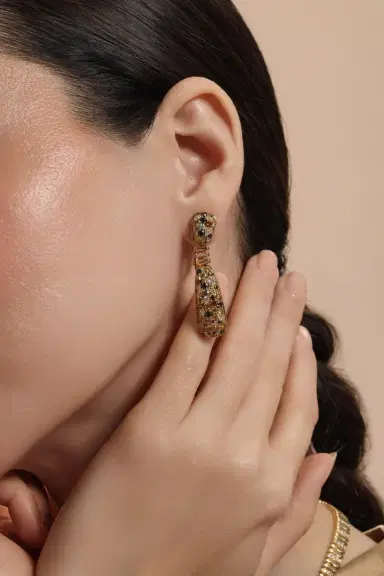 SUTRA Diamond Mixed Pillar Earrings | Thumbnail 3 SUTRA Diamond Mixed Pillar Earrings | Thumbnail 3