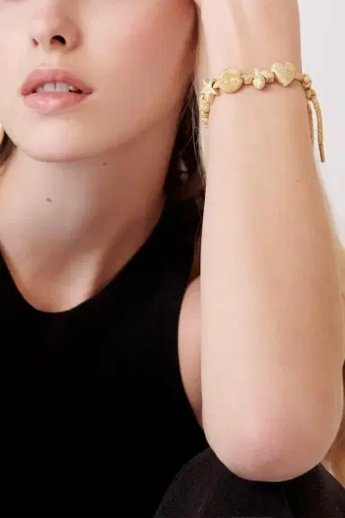 Carolina Bucci Forte Got Lucky Florentine Finish Cuore Bead | Thumbnail 2 Carolina Bucci Forte Got Lucky Florentine Finish Cuore Bead | Thumbnail 2