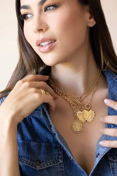 Foundrae Graduated Diamond Heart Love Token - Love | Thumbnail 2 Foundrae Graduated Diamond Heart Love Token - Love | Thumbnail 2