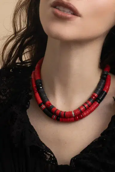 HIJAS DE PUKA Jaipur Red Black Lati Necklace | Thumbnail 2 HIJAS DE PUKA Jaipur Red Black Lati Necklace | Thumbnail 2