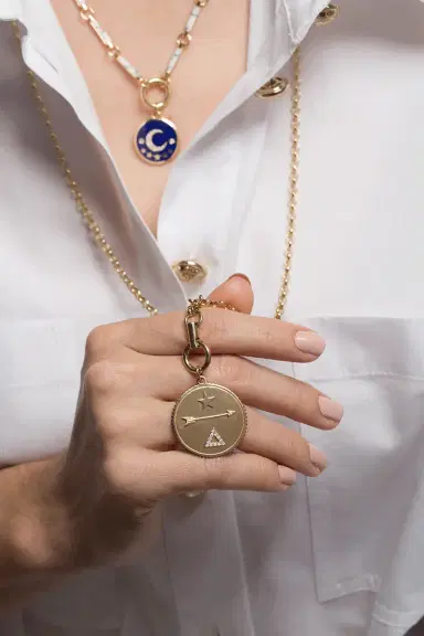 Foundrae Large Dream Medallion | Thumbnail 3 Foundrae Large Dream Medallion | Thumbnail 3