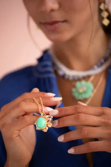 IRENE NEUWIRTH JEWELRY Limited Edition Mint Chrysoprase Pendant | Thumbnail 2 IRENE NEUWIRTH JEWELRY Limited Edition Mint Chrysoprase Pendant | Thumbnail 2