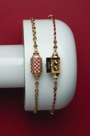Marie Lichtenberg Love Is Blind Locket Necklace | Thumbnail 2 Marie Lichtenberg Love Is Blind Locket Necklace | Thumbnail 2