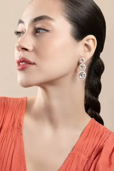 GOSHWARA Melange Three Tier White Agate Earrings | Thumbnail 3 GOSHWARA Melange Three Tier White Agate Earrings | Thumbnail 3
