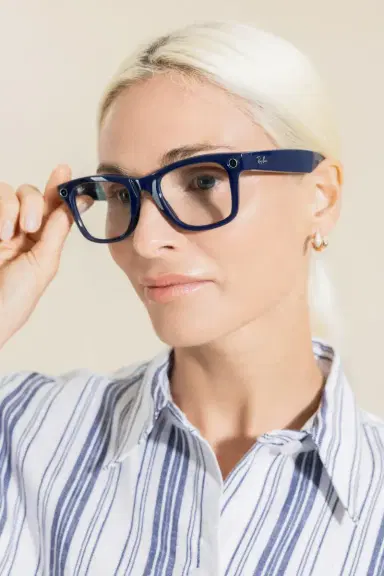 Ray-Ban Meta Wayfarer Gen 2 Sunglasses - Shiny Cosmic Blue Sapphire | Thumbnail 4 Ray-Ban Meta Wayfarer Gen 2 Sunglasses - Shiny Cosmic Blue Sapphire | Thumbnail 4