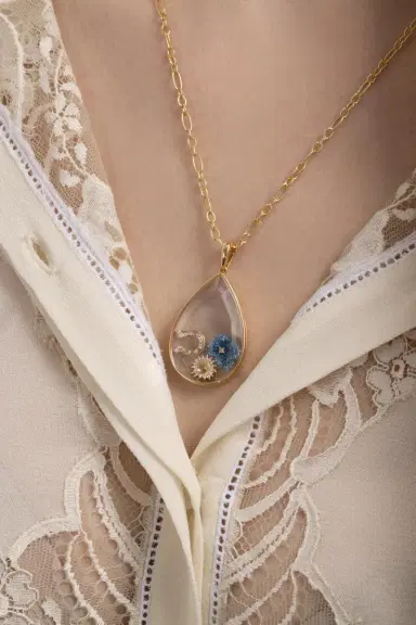 LOQUET Nova Teardrop Locket | Thumbnail 2 LOQUET Nova Teardrop Locket | Thumbnail 2