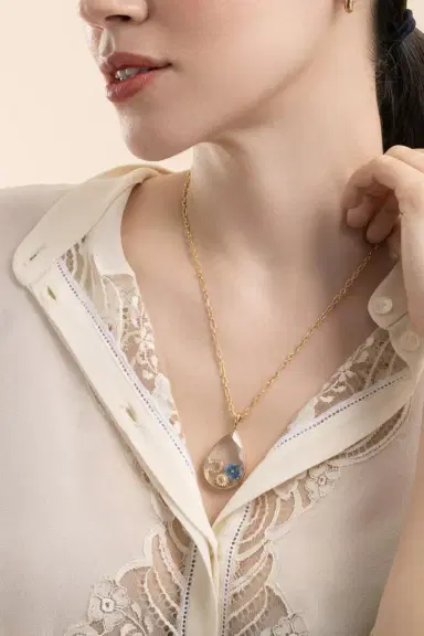 LOQUET Nova Teardrop Locket | Thumbnail 4 LOQUET Nova Teardrop Locket | Thumbnail 4