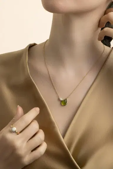 TAMARA COMOLLI Peridot Diamond Two Drops Signature Necklace | Thumbnail 4 TAMARA COMOLLI Peridot Diamond Two Drops Signature Necklace | Thumbnail 4