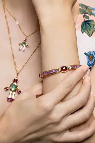 VAN Pink Sapphire St Tropez Stack Bracelet | Thumbnail 3 VAN Pink Sapphire St Tropez Stack Bracelet | Thumbnail 3