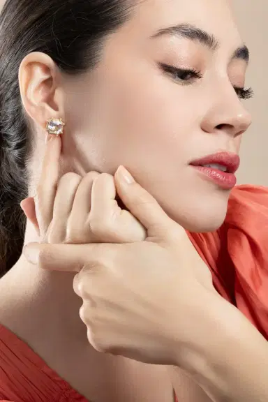 GOSHWARA Rock Crystal Asscher Gossip Stud Earrings | Thumbnail 4 GOSHWARA Rock Crystal Asscher Gossip Stud Earrings | Thumbnail 4