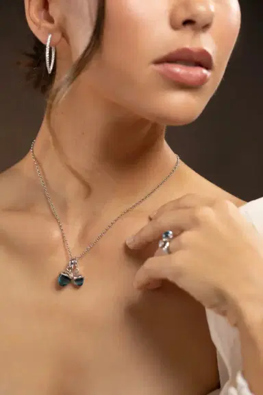 TAMARA COMOLLI Sky Topaz Mikado Bouquet Pendant | Thumbnail 2 TAMARA COMOLLI Sky Topaz Mikado Bouquet Pendant | Thumbnail 2