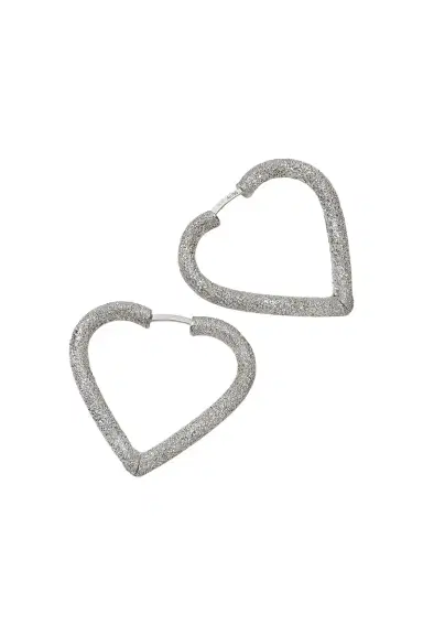 Carolina Bucci Small Cuore Hoop Earrings | Thumbnail 7 Carolina Bucci Small Cuore Hoop Earrings | Thumbnail 7