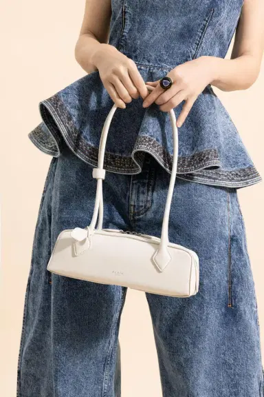 Alaïa Small Le Teckel Bag | Thumbnail 2 Alaïa Small Le Teckel Bag | Thumbnail 2