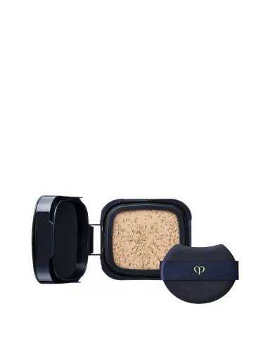 CLÉ DE PEAU BEAUTÉ Radiant Cushion Dewy Foundation, Refill | Thumbnail 1 CLÉ DE PEAU BEAUTÉ Radiant Cushion Dewy Foundation, Refill | Thumbnail 1