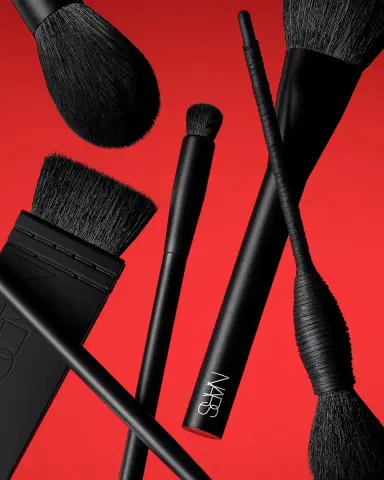 NARS #24 High-Pigment Eyeshadow Brush | Thumbnail 2 NARS #24 High-Pigment Eyeshadow Brush | Thumbnail 2
