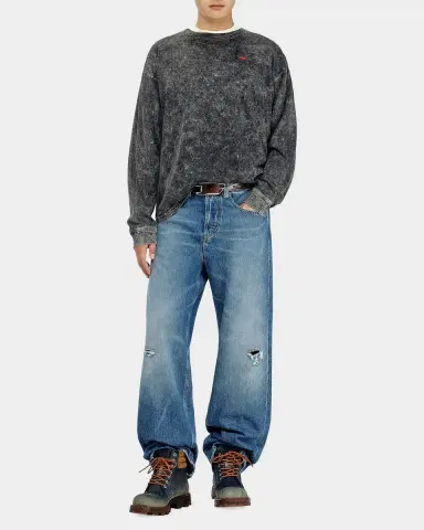 Diesel Men's Logo Acid-Washed Cotton Long-Sleeve T-Shirt | Thumbnail 2 Diesel Men's Logo Acid-Washed Cotton Long-Sleeve T-Shirt | Thumbnail 2