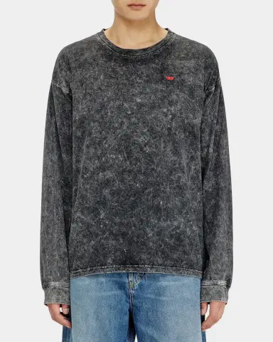 Diesel Men's Logo Acid-Washed Cotton Long-Sleeve T-Shirt | Thumbnail 4 Diesel Men's Logo Acid-Washed Cotton Long-Sleeve T-Shirt | Thumbnail 4