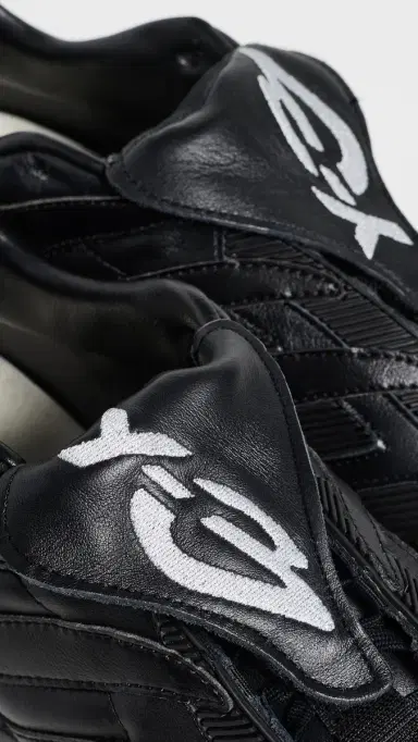 Y-3 Predator Precision Sneakers BLACK/BLACK/OWHITE | Thumbnail 5 Y-3 Predator Precision Sneakers BLACK/BLACK/OWHITE | Thumbnail 5