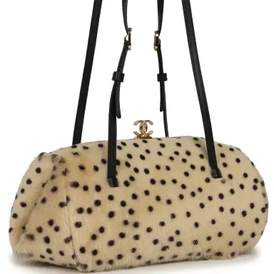 Chanel Chanel Cheetah Print Clutch with Leather Straps Light Beige Calf Hair, Black Leather Gold Hardware | Thumbnail 2 Chanel Chanel Cheetah Print Clutch with Leather Straps Light Beige Calf Hair, Black Leather Gold Hardware | Thumbnail 2