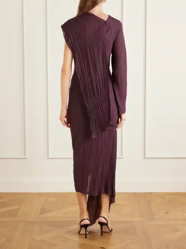Victoria Beckham Off-the-shoulder Plissé Midi Dress | Thumbnail 3 Victoria Beckham Off-the-shoulder Plissé Midi Dress | Thumbnail 3