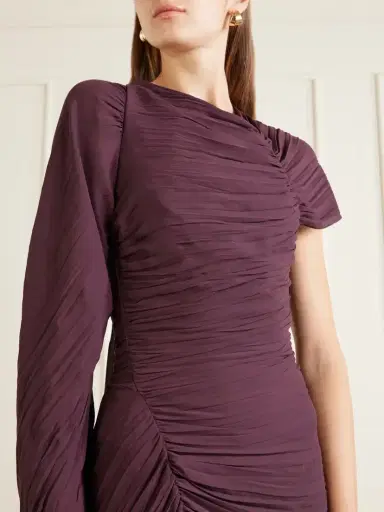 Victoria Beckham Off-the-shoulder Plissé Midi Dress | Thumbnail 4 Victoria Beckham Off-the-shoulder Plissé Midi Dress | Thumbnail 4
