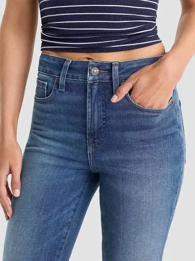 GOOD AMERICAN Women's Soft Tech Good Legs Flare Jeans - Indigo | Thumbnail 4 GOOD AMERICAN Women's Soft Tech Good Legs Flare Jeans - Indigo | Thumbnail 4