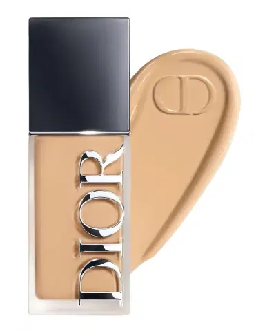 Dior Forever Skin Glow Foundation | Thumbnail 1 Dior Forever Skin Glow Foundation | Thumbnail 1
