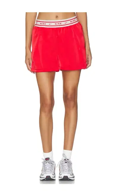 Nike Women's Loose Shorts | Thumbnail 2 Nike Women's Loose Shorts | Thumbnail 2