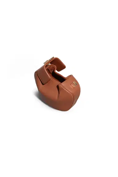 Gabriela Hearst Rafaela Coin Purse in Cognac Nappa Leather | Thumbnail 4 Gabriela Hearst Rafaela Coin Purse in Cognac Nappa Leather | Thumbnail 4