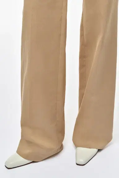 Gabriela Hearst Vesta Flare Pant in Camel Light Sea Island Cotton Twill | Thumbnail 5 Gabriela Hearst Vesta Flare Pant in Camel Light Sea Island Cotton Twill | Thumbnail 5