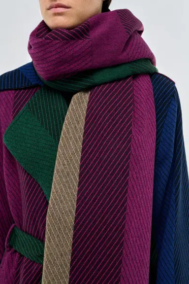 Gabriela Hearst Halo Plaid Blanket in Multi Cashmere | Thumbnail 2 Gabriela Hearst Halo Plaid Blanket in Multi Cashmere | Thumbnail 2