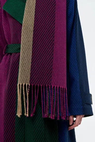 Gabriela Hearst Halo Plaid Blanket in Multi Cashmere | Thumbnail 3 Gabriela Hearst Halo Plaid Blanket in Multi Cashmere | Thumbnail 3