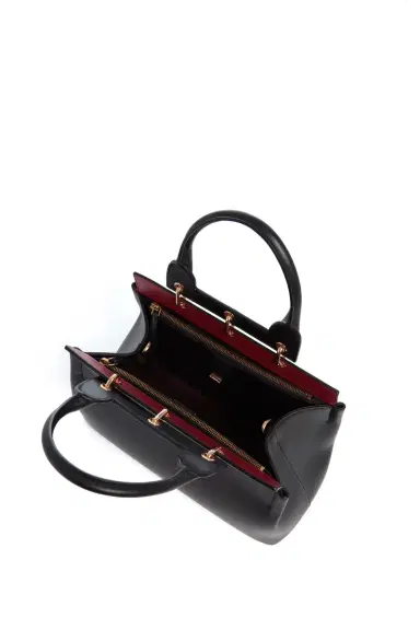 Gabriela Hearst Small Amethyst Tote Bag in Black Nappa Leather | Thumbnail 4 Gabriela Hearst Small Amethyst Tote Bag in Black Nappa Leather | Thumbnail 4
