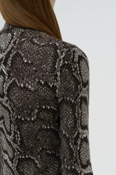 GH Beda Knit Turtleneck in Greyscale Cashmere Silk | Thumbnail 6 GH Beda Knit Turtleneck in Greyscale Cashmere Silk | Thumbnail 6