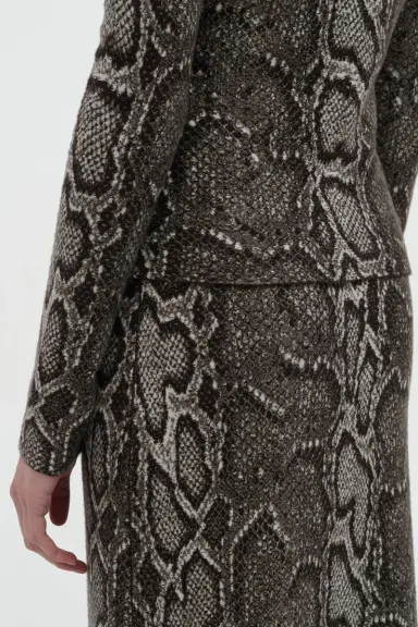 GH Beda Knit Turtleneck in Greyscale Cashmere Silk | Thumbnail 7 GH Beda Knit Turtleneck in Greyscale Cashmere Silk | Thumbnail 7