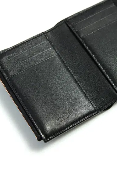 Gabriela Hearst Compact Flat Wallet in Black Leather | Thumbnail 7 Gabriela Hearst Compact Flat Wallet in Black Leather | Thumbnail 7