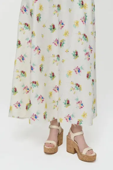 Gabriela Hearst Penelope Mia's Flowers Maxi Skirt in Muli Printed Linen Twill | Thumbnail 5 Gabriela Hearst Penelope Mia's Flowers Maxi Skirt in Muli Printed Linen Twill | Thumbnail 5