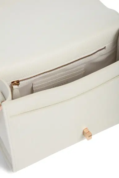 Gabriela Hearst Medium Leonora Flap Bag in Textured Leather | Thumbnail 5 Gabriela Hearst Medium Leonora Flap Bag in Textured Leather | Thumbnail 5