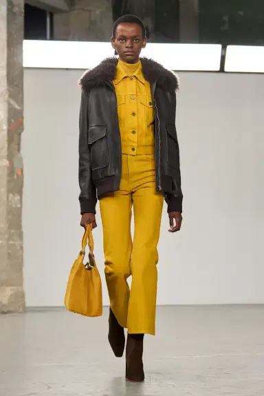 Gabriela Hearst Grant Jacket in Ebony Textured Leather and Shearling | Thumbnail 2 Gabriela Hearst Grant Jacket in Ebony Textured Leather and Shearling | Thumbnail 2
