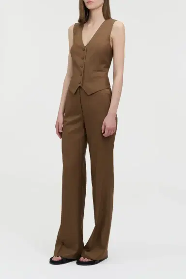 Gabriela Hearst Coleridge Vest in Chestnut Wool Silk | Thumbnail 3 Gabriela Hearst Coleridge Vest in Chestnut Wool Silk | Thumbnail 3