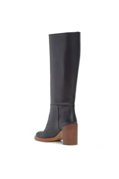 Gabriela Hearst Bocca Knee-High Boot in Black Leather | Thumbnail 4 Gabriela Hearst Bocca Knee-High Boot in Black Leather | Thumbnail 4