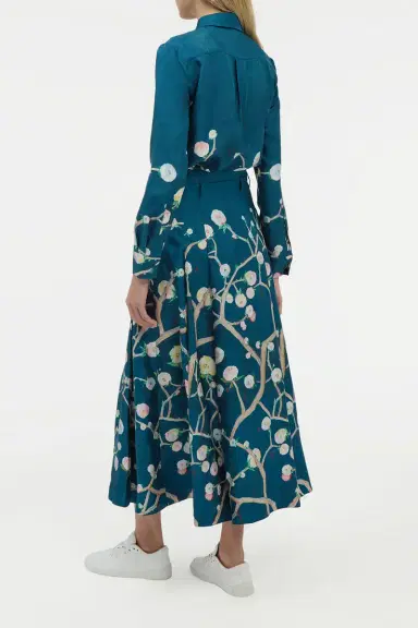 Gabriela Hearst Dugald Pleated Midi Skirt in Blue Multi Printed Silk Twill | Thumbnail 4 Gabriela Hearst Dugald Pleated Midi Skirt in Blue Multi Printed Silk Twill | Thumbnail 4