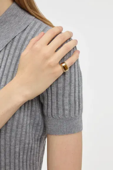 Gabriela Hearst Large Ring in 18K Yellow Gold & Tiger's Eye Stone | Thumbnail 2 Gabriela Hearst Large Ring in 18K Yellow Gold & Tiger's Eye Stone | Thumbnail 2