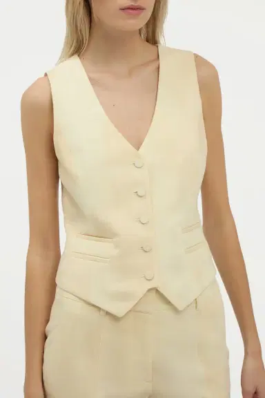 Gabriela Hearst Coleridge Vest in Virgin Wool | Thumbnail 5 Gabriela Hearst Coleridge Vest in Virgin Wool | Thumbnail 5