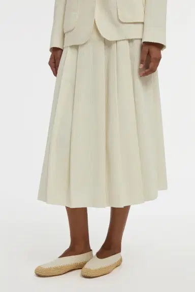 Gabriela Hearst Wesley Pleated Midi Skirt in Sea Island Cotton Corduroy | Thumbnail 5 Gabriela Hearst Wesley Pleated Midi Skirt in Sea Island Cotton Corduroy | Thumbnail 5