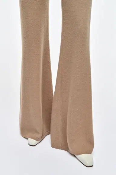 Gabriela Hearst Kaulike Knit Pants in Camel Brushed Cashmere | Thumbnail 5 Gabriela Hearst Kaulike Knit Pants in Camel Brushed Cashmere | Thumbnail 5